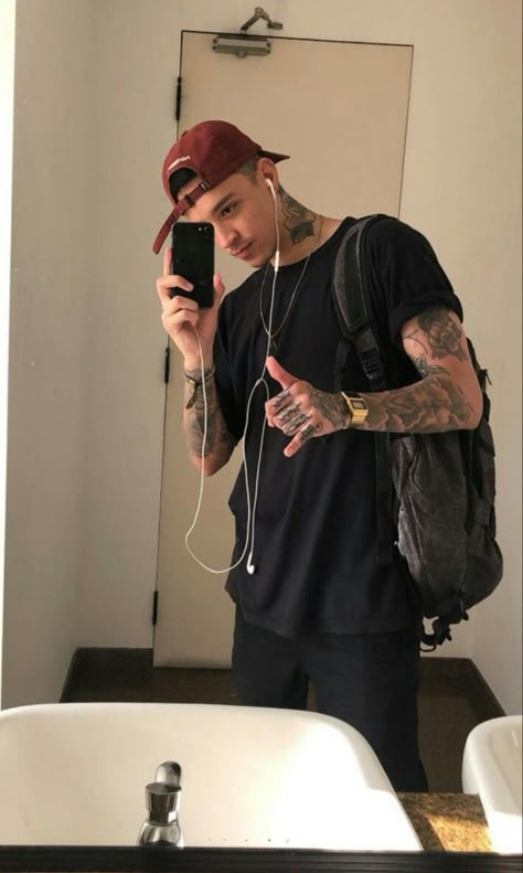 <em>Marc V.</em>